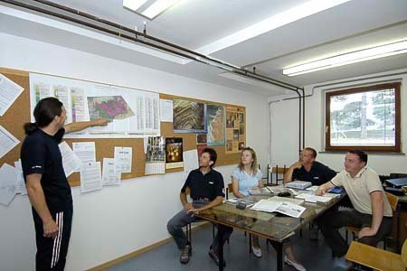 Prenovljen klubski prostor, 2007. Foto Marko Pršina.